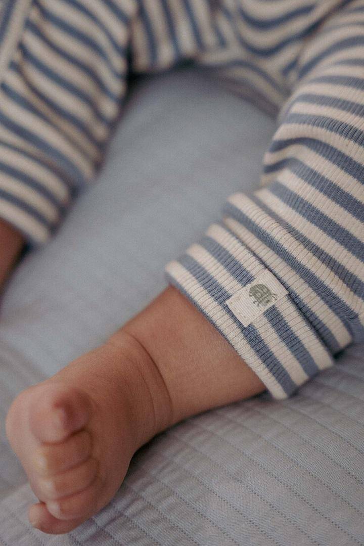 Player Stone Blue Stripe | Little Dutch