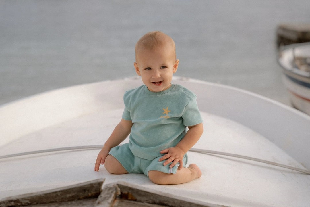 T-shirt and shorts Seashells and Stripes Surf Blue | Little Dutch
