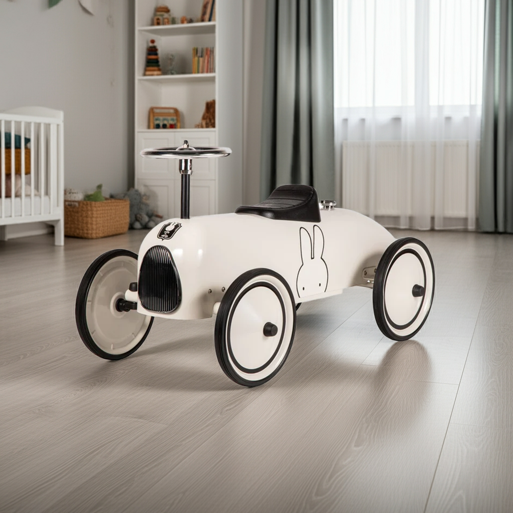 Retro Miffy Ride-On Car | Van der Meulen