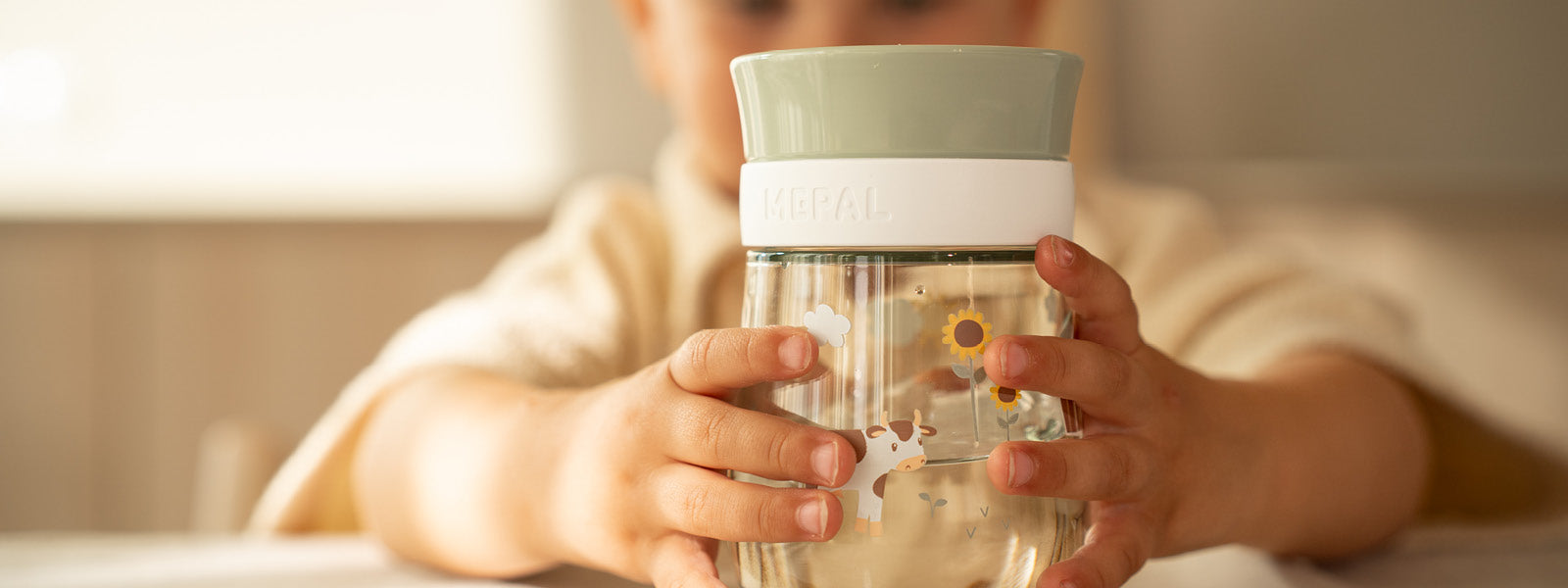 Trinkflaschen für Kinder – personalisiert & auslaufsicher für Kindergarten & Schule