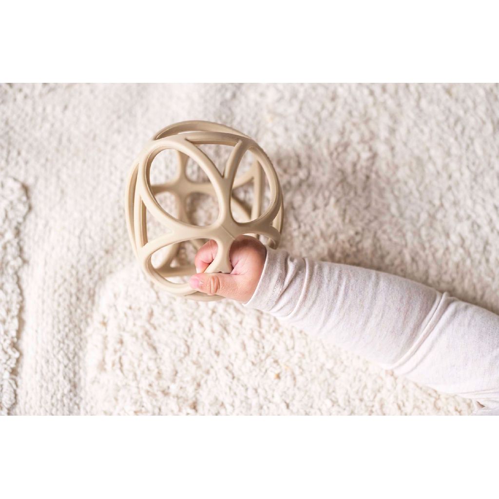 Sand Grab Ball | Little Dutch