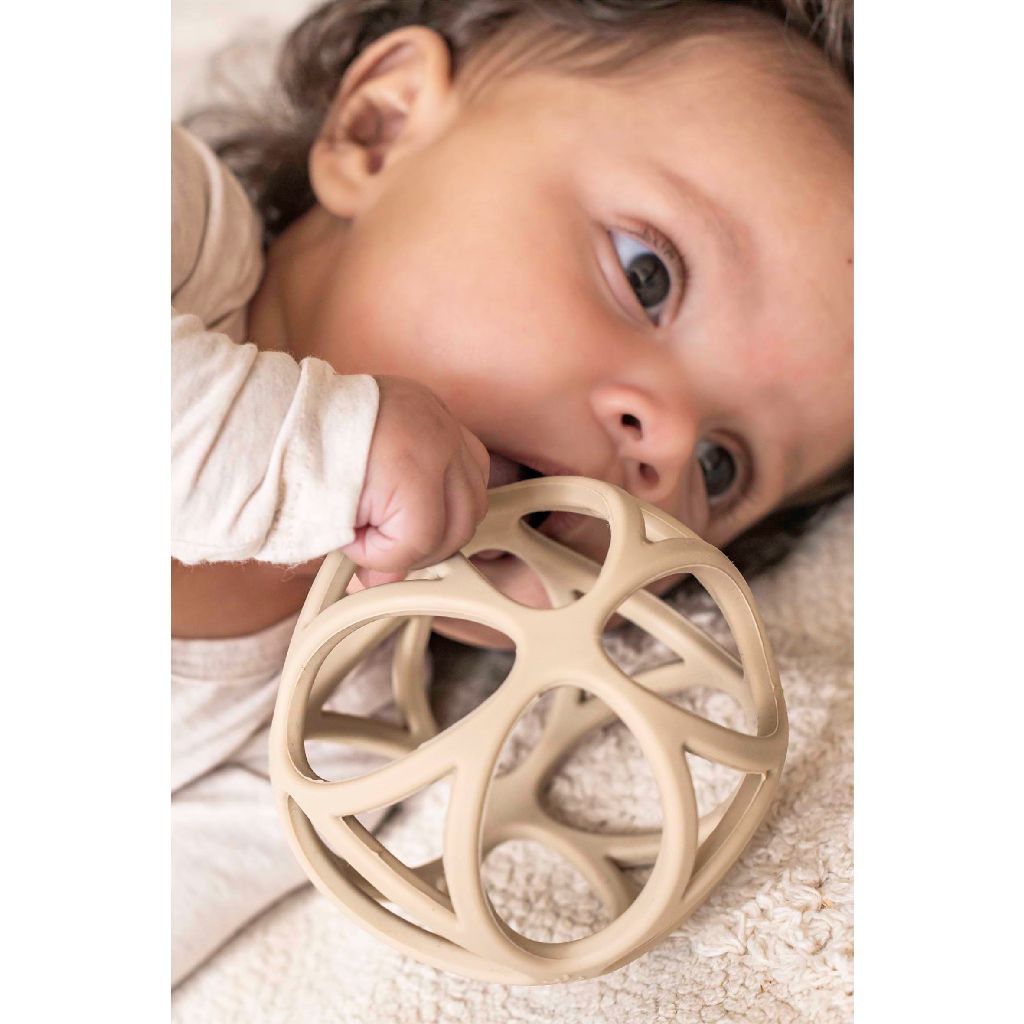 Sand Grab Ball | Little Dutch