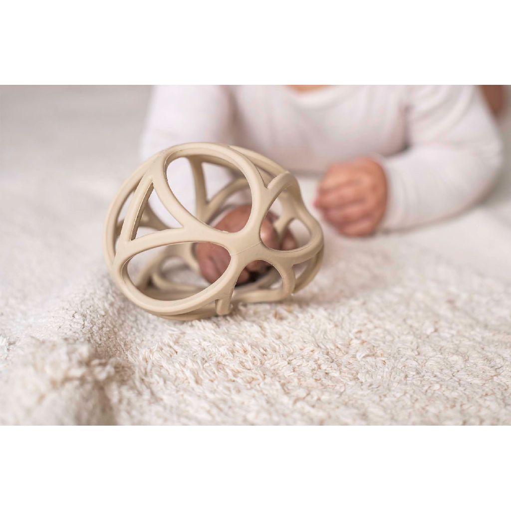 Sand Grab Ball | Little Dutch