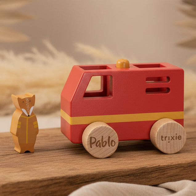 Mini wooden fire engine | Trixie