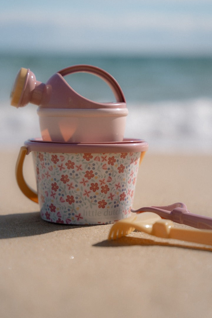 5-piece beach set Pink Flowers | Little Dutch