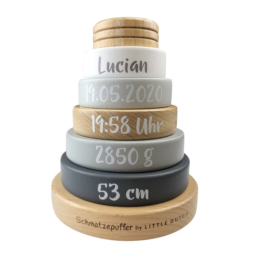 Personalized wooden stacking tower for a birth by Schmatzepuffer
